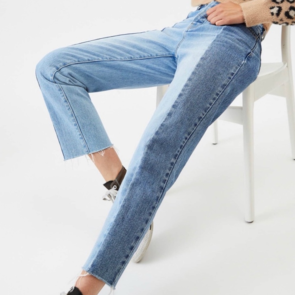 Pacsun Women’s two toned denim high rise straight leg jeans Size 28 Button fly